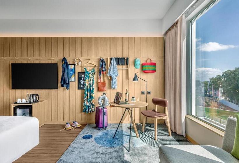 Номер Executive Кровать Квин, Moxy Bengaluru Airport Prestige Tech Cloud