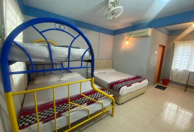 غرفة ديلوكس عائلية, Oyo 90910 Homestay D Lalang Inn
