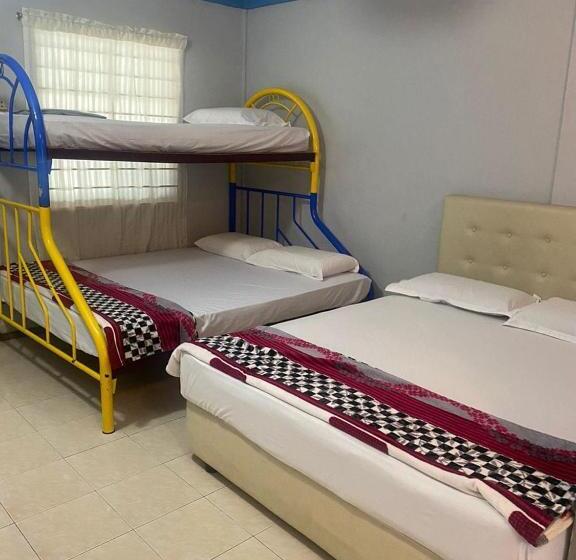 디럭스 패밀리 룸, Oyo 90910 Homestay D Lalang Inn