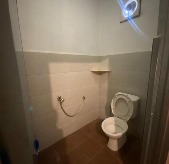 جناح غرفتين نوم, Oyo 90910 Homestay D Lalang Inn