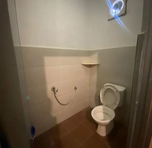 سوئیت 2 خوابه, Oyo 90910 Homestay D Lalang Inn