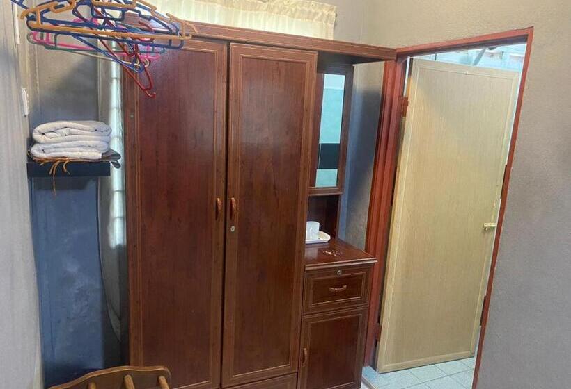 جناح جونيور, Oyo 90910 Homestay D Lalang Inn