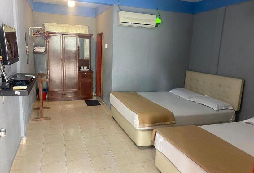 جناح جونيور, Oyo 90910 Homestay D Lalang Inn