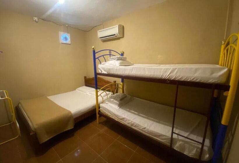 침실 2개 스위트, Oyo 90910 Homestay D Lalang Inn