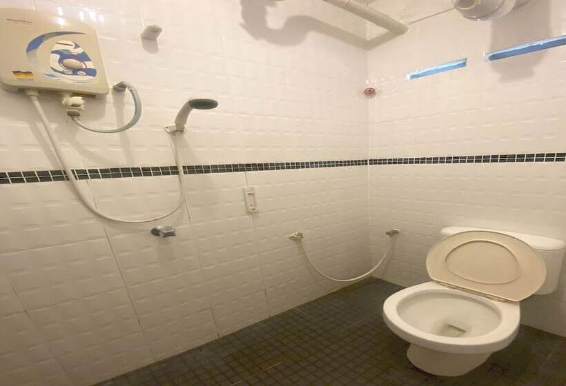 جناح غرفتين نوم, Oyo 90910 Homestay D Lalang Inn