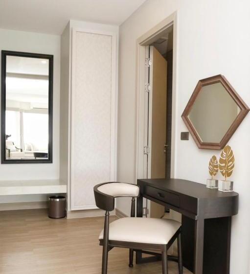 Family Suite, The Navy House