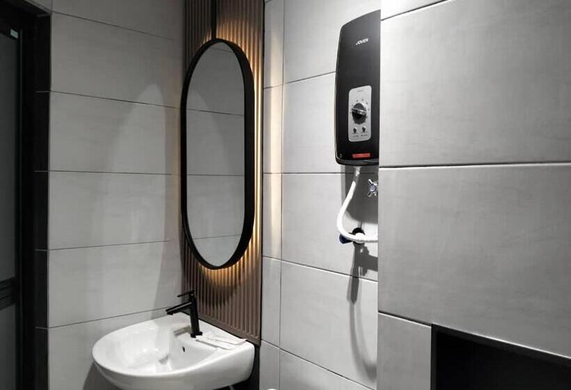 デラックスルーム, Urban Inn, Salak Tinggi