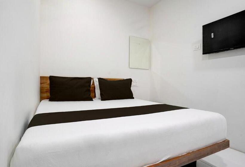 חדר קלאסי לשלושה, Oyo Hotel Vrindavan Residency