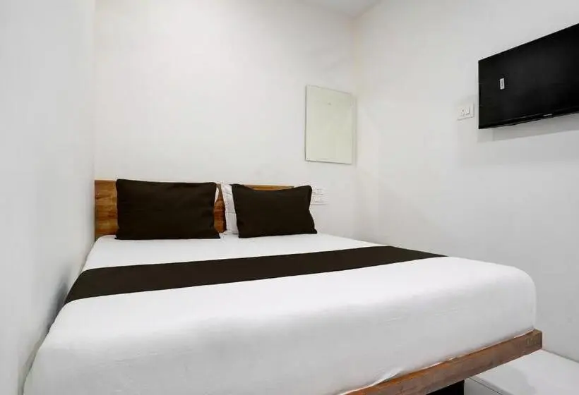 トリプルクラシックルーム, Oyo Hotel Vrindavan Residency