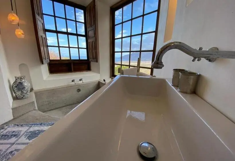Deluxe Suite Sea View, La Rayuela Suites