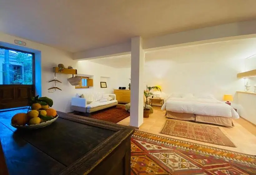 سوییت با چشمانداز باغ, La Rayuela Suites
