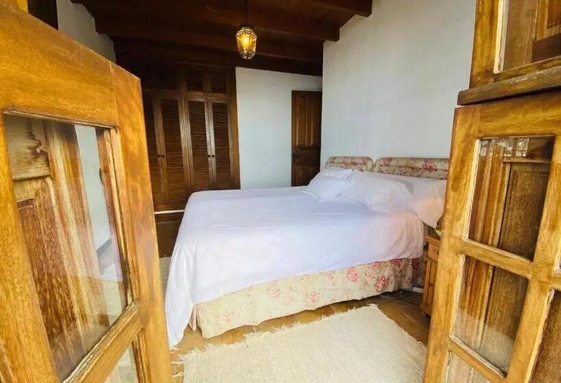 اتاق خانوادگی با چشمانداز باغ, La Rayuela Suites