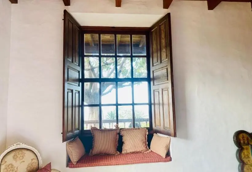 اتاق خانوادگی با چشمانداز باغ, La Rayuela Suites