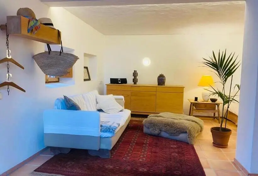 سوییت با چشمانداز باغ, La Rayuela Suites