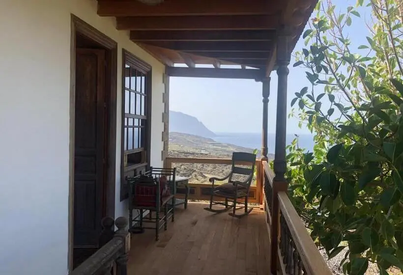 Deluxe Suite Sea View, La Rayuela Suites