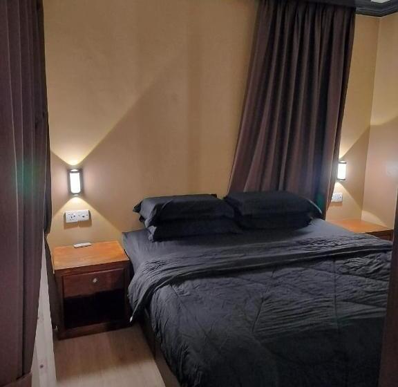 Семейный Номер Вид на Сад, Perry Barr La Ganta Residence