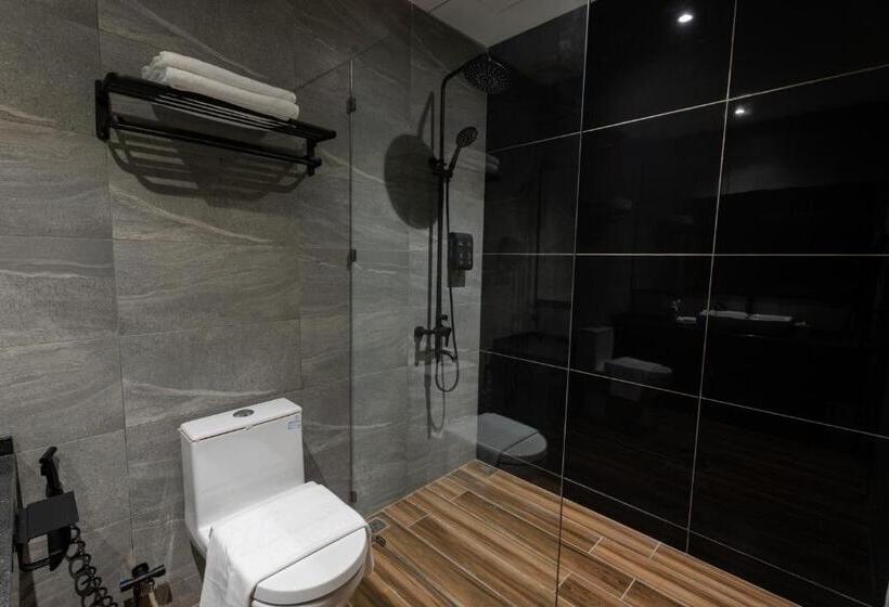 Quarto Familiar Superior, Blu Sentral