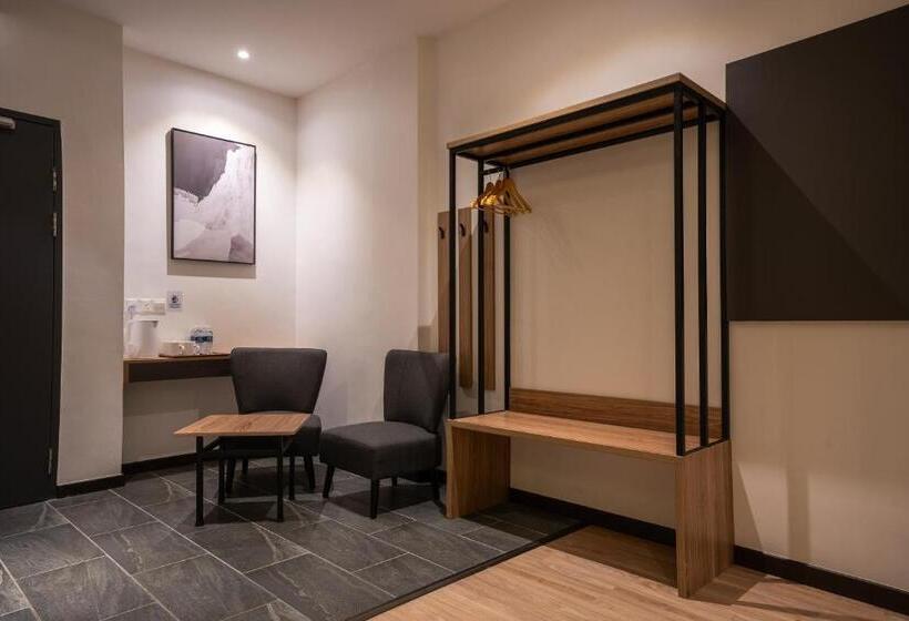 Quarto Familiar Superior, Blu Sentral