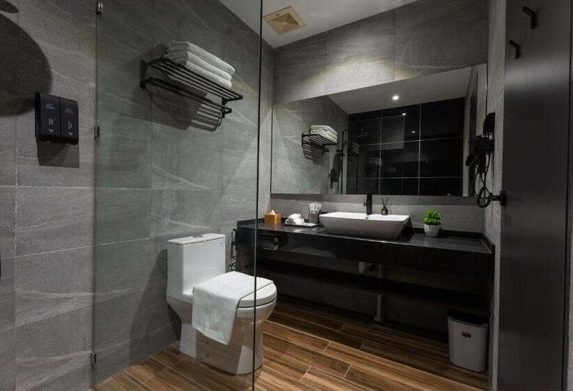 Suíte Familiar, Blu Sentral