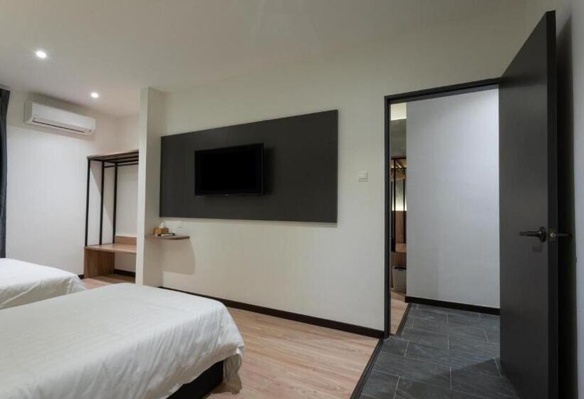 Suíte Familiar, Blu Sentral