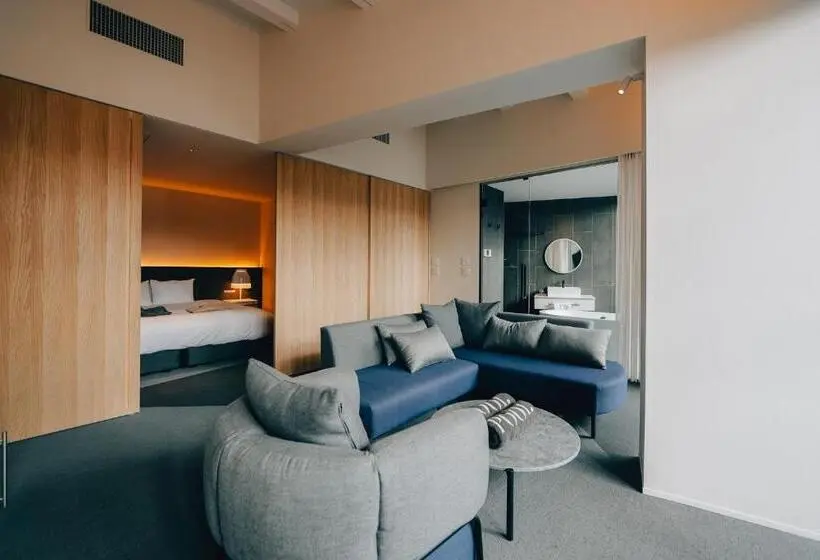 Suite with Pool, Botanical Pool Club