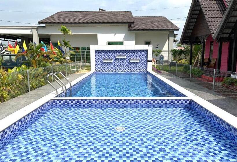 Семейный Номер Вид на Горы, Chalet And Homestay Kasih Bonda For Musllim Only