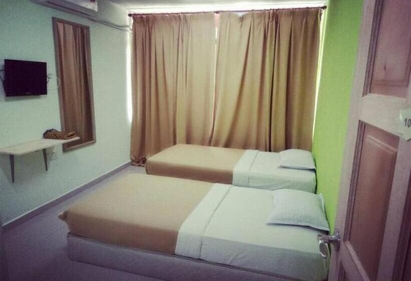 חדר דלוקס, F