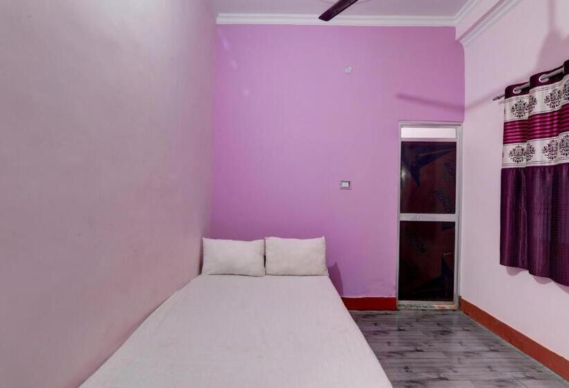 חדר קלאסי לשלושה, Oyo Aj Up 52