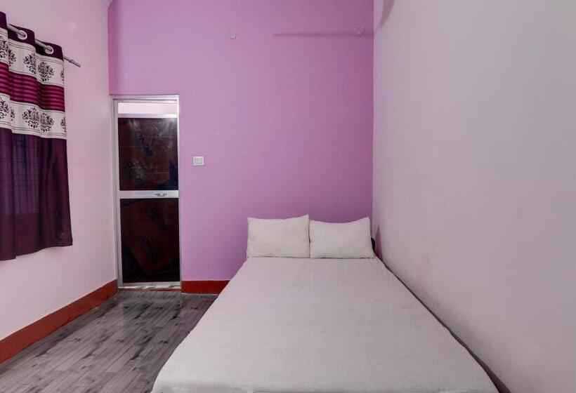 חדר קלאסי לשלושה, Oyo Aj Up 52