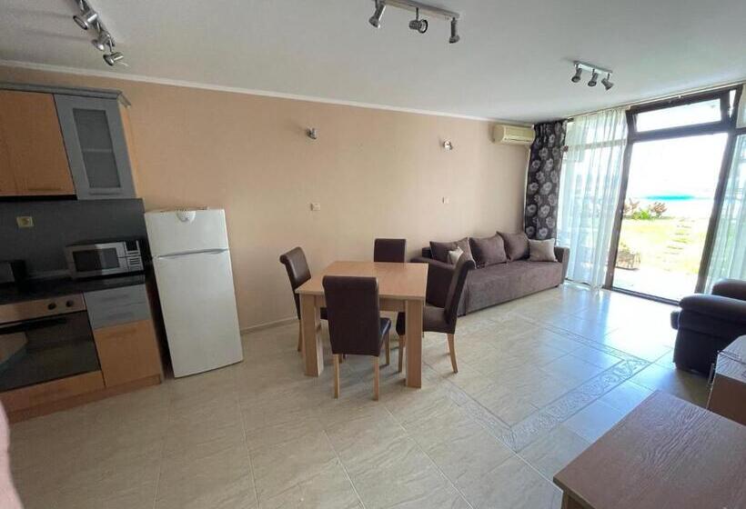 海の見える１ベッドルームアパートメント, Marina Apartments St. Vlas