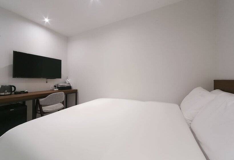 Номер Стандарт, Busan Daeyeondong Hotel Bosco