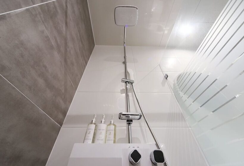 Номер Стандарт, Busan Daeyeondong Hotel Bosco