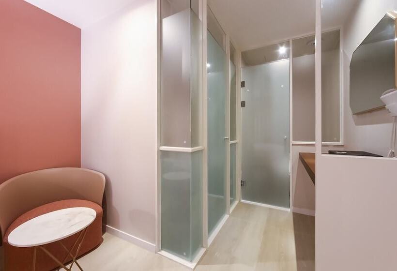 Номер Премиум, Busan Daeyeondong Hotel Bosco