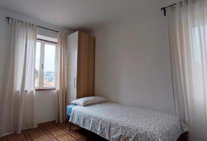 اتاق استاندارد سه نفره, Altana Rooms