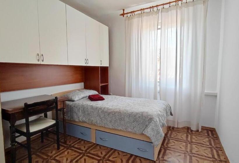 اتاق استاندارد یک نفره, Altana Rooms