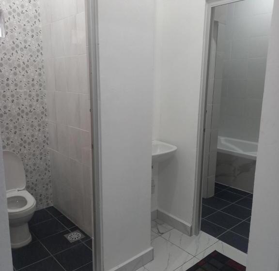 חדר משפחתי, Room_kerteh