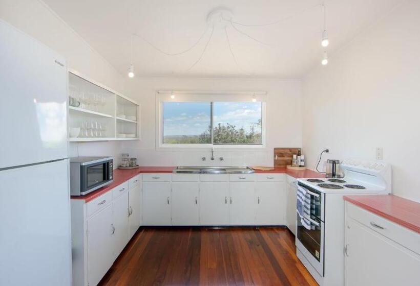 1间卧室的房子, Saltwater