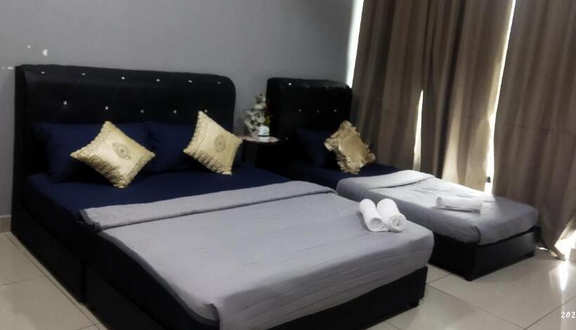 ファミリールーム, Syanaz Studio Apartment