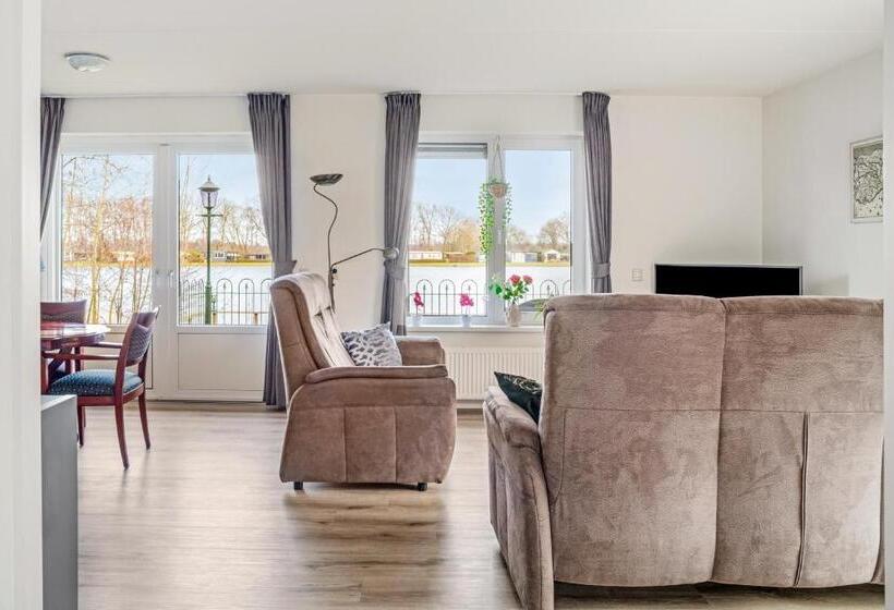 스탠다드 방갈로, Summio Villapark Akenveen