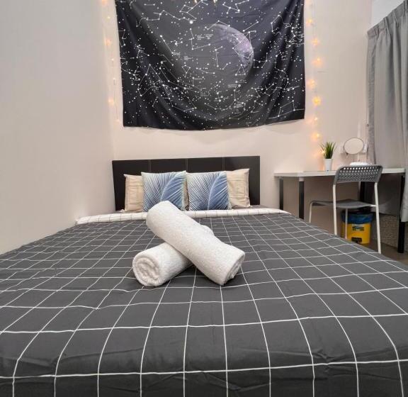 חדר אקונומי, Room3#ig Theme Bargainous#shared Bathroom#2pax#2min Kek Lok Si