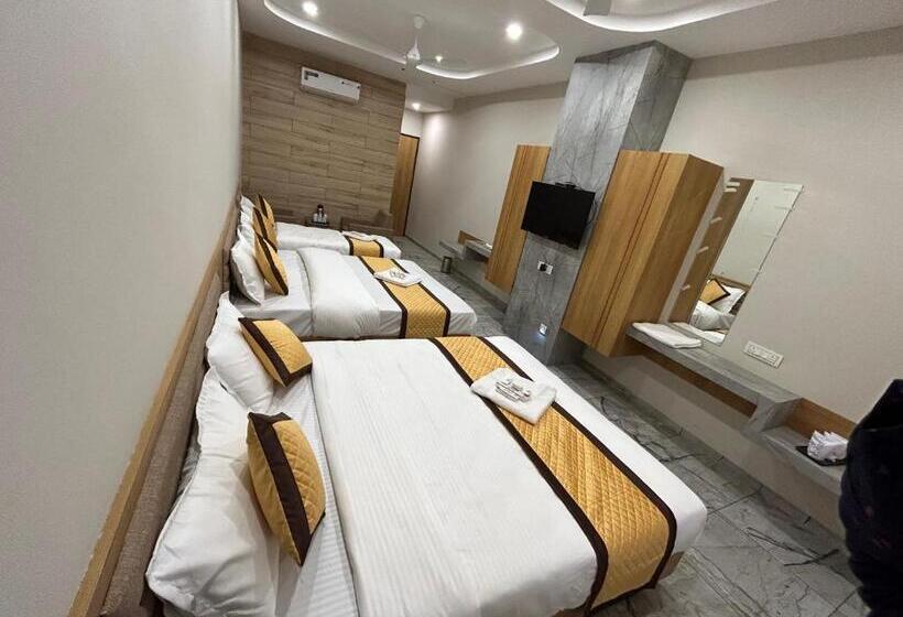 Quarto Familiar, Asopalav