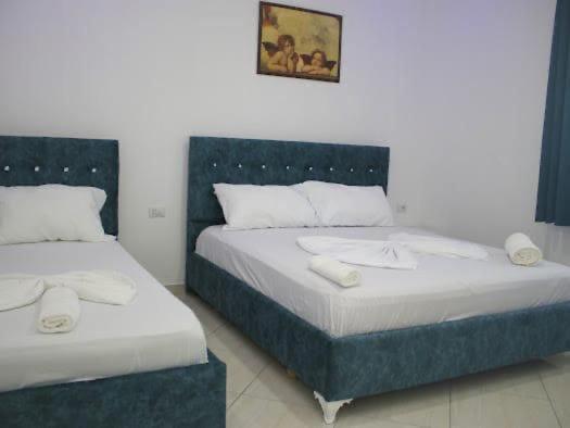 Семейный Номер, Ersi