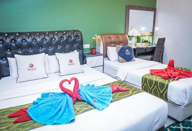 חדר משפחתי דלוקס, Ghazrins Desaru