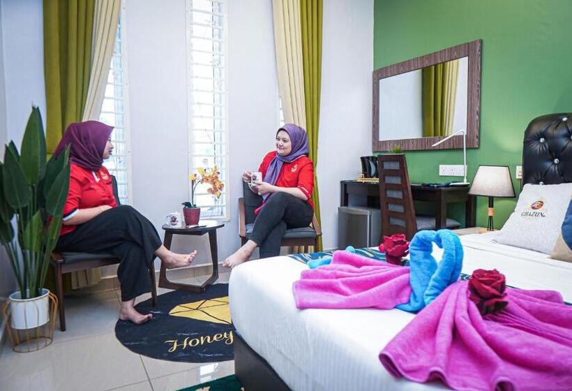 غرفة ديلوكس, Ghazrins Desaru