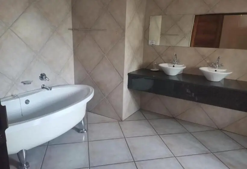 スタンダードルーム, Sanloo Manor Guesthouse