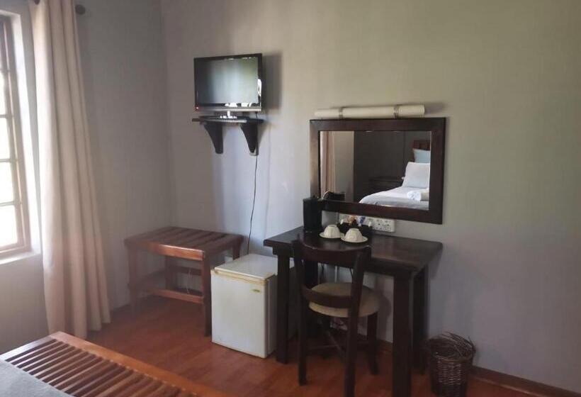 חדר אקונומי, Sanloo Manor Guesthouse