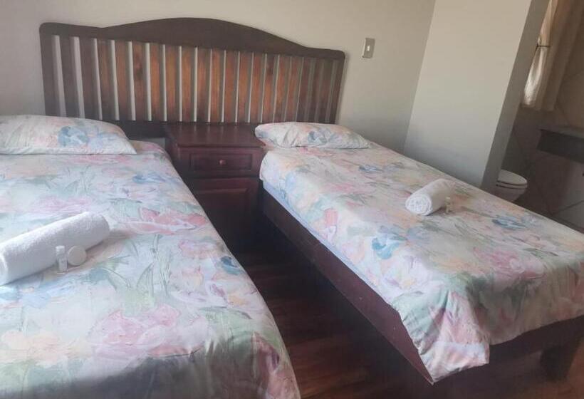 חדר אקונומי, Sanloo Manor Guesthouse