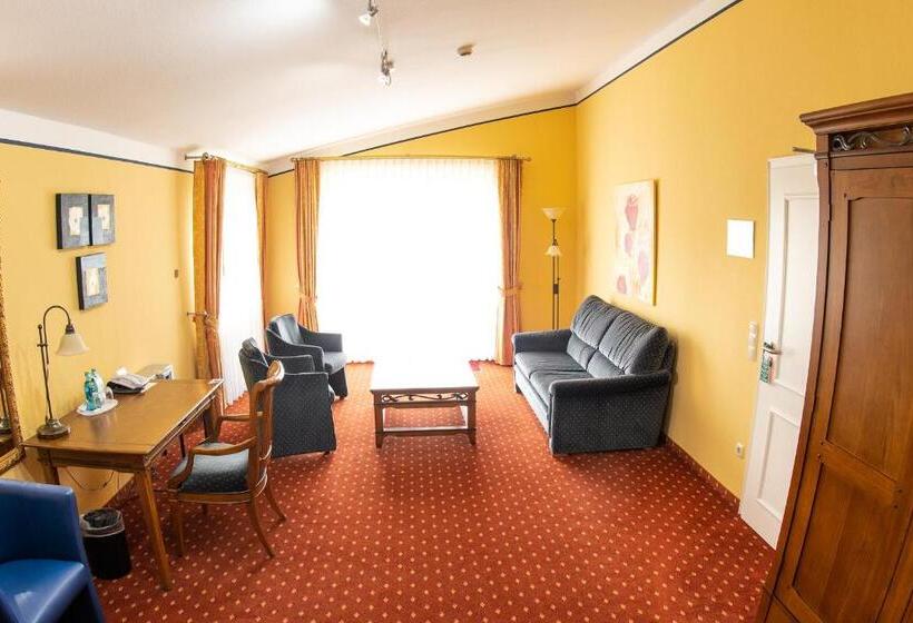 Люкс Повышенной Комфортности, Kaisergarten Hotel I Restaurant