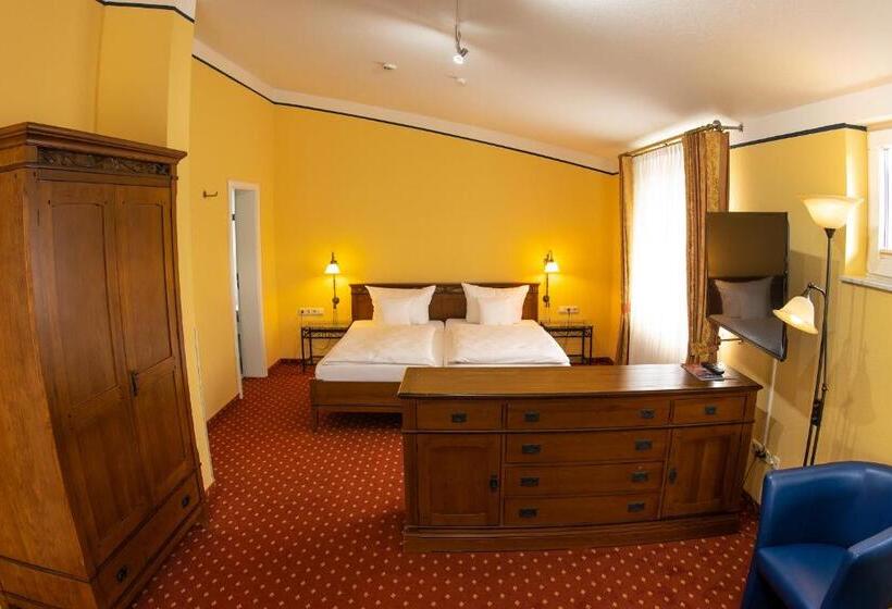 Люкс Повышенной Комфортности, Kaisergarten Hotel I Restaurant