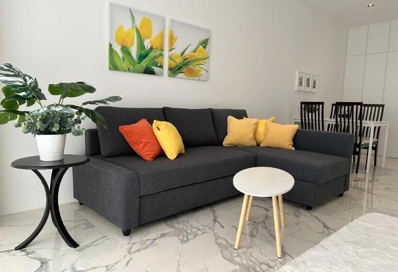 庭の見える１ベッドルームアパートメント, Lumi Tropicana